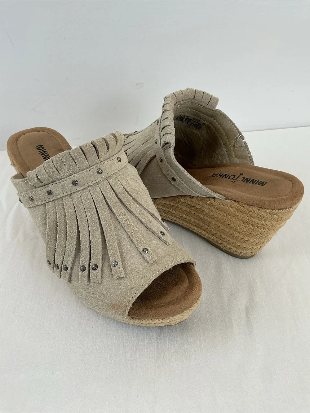 Minnetonka Suede Fringe Wedge Sandal Boho Peep Toe